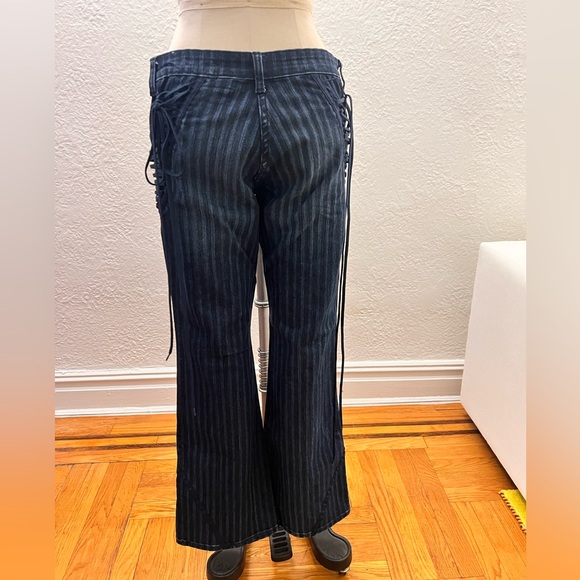 AMAZING Y2K Rocawear Lace Up Low Rise Denim Pinstripe Jeans - Picture 4 of 9